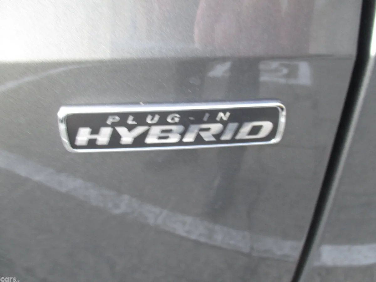 Ford Tourneo Connect MPV, Petrol Plug-in Hybrid, 2026, Grey