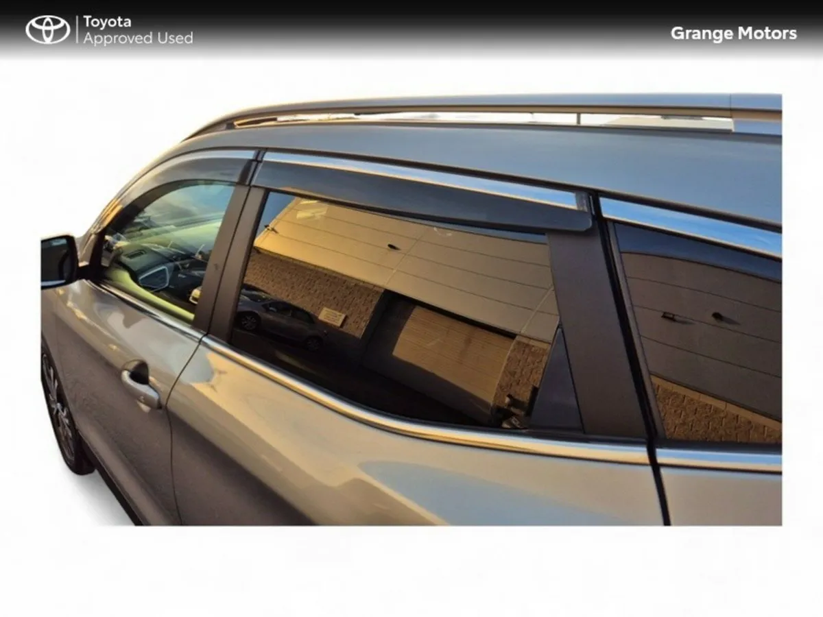 Nissan Qashqai MPV, Petrol, 2019, Grey