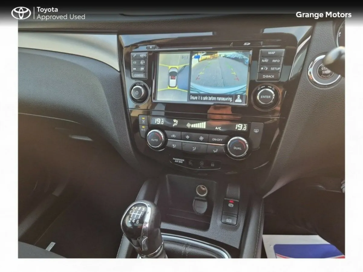 Nissan Qashqai MPV, Petrol, 2019, Grey