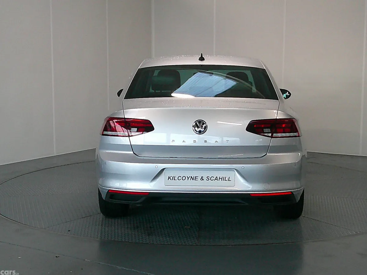 Volkswagen Passat Saloon, Diesel, 2021, Silver