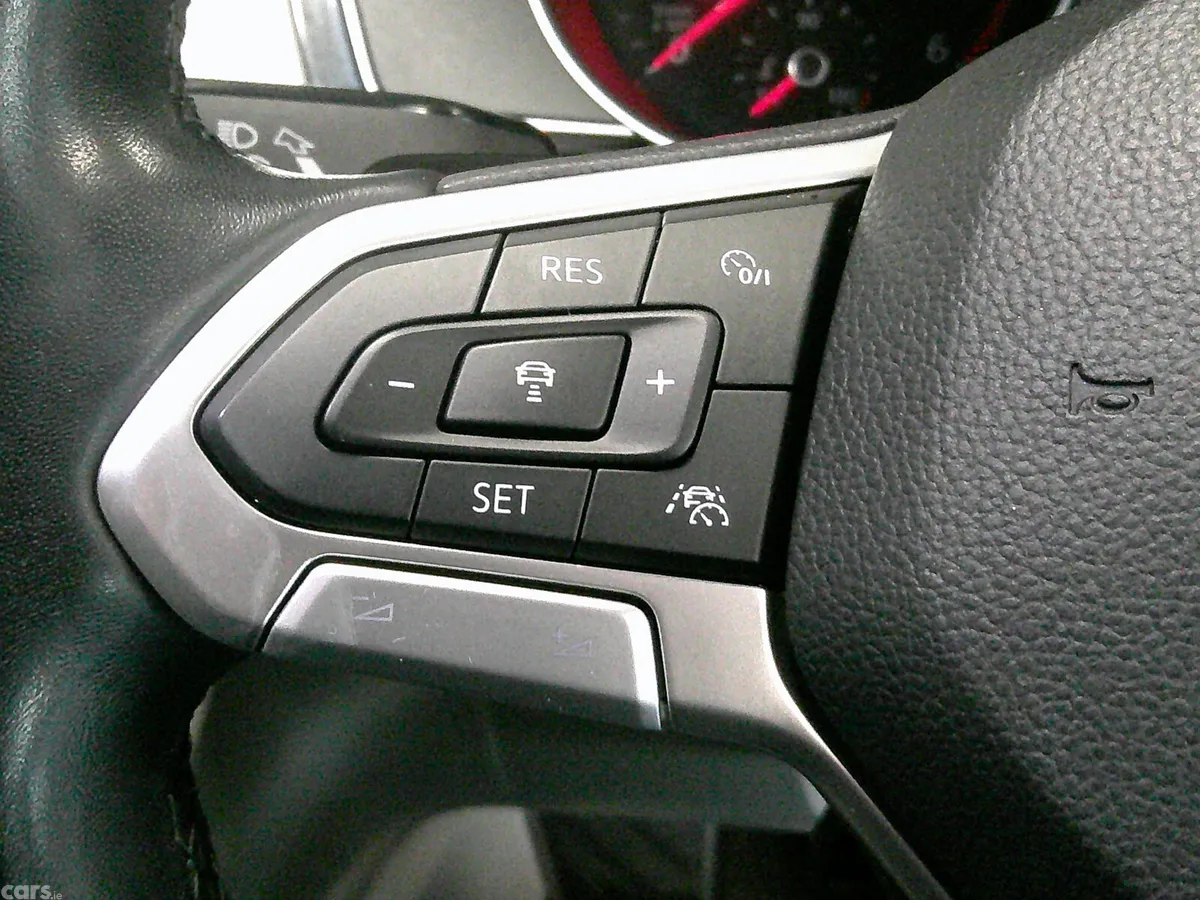 Volkswagen Passat Saloon, Diesel, 2021, Silver