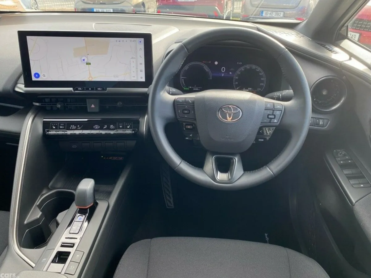 Toyota C-HR SUV, Petrol Hybrid, 2025, White
