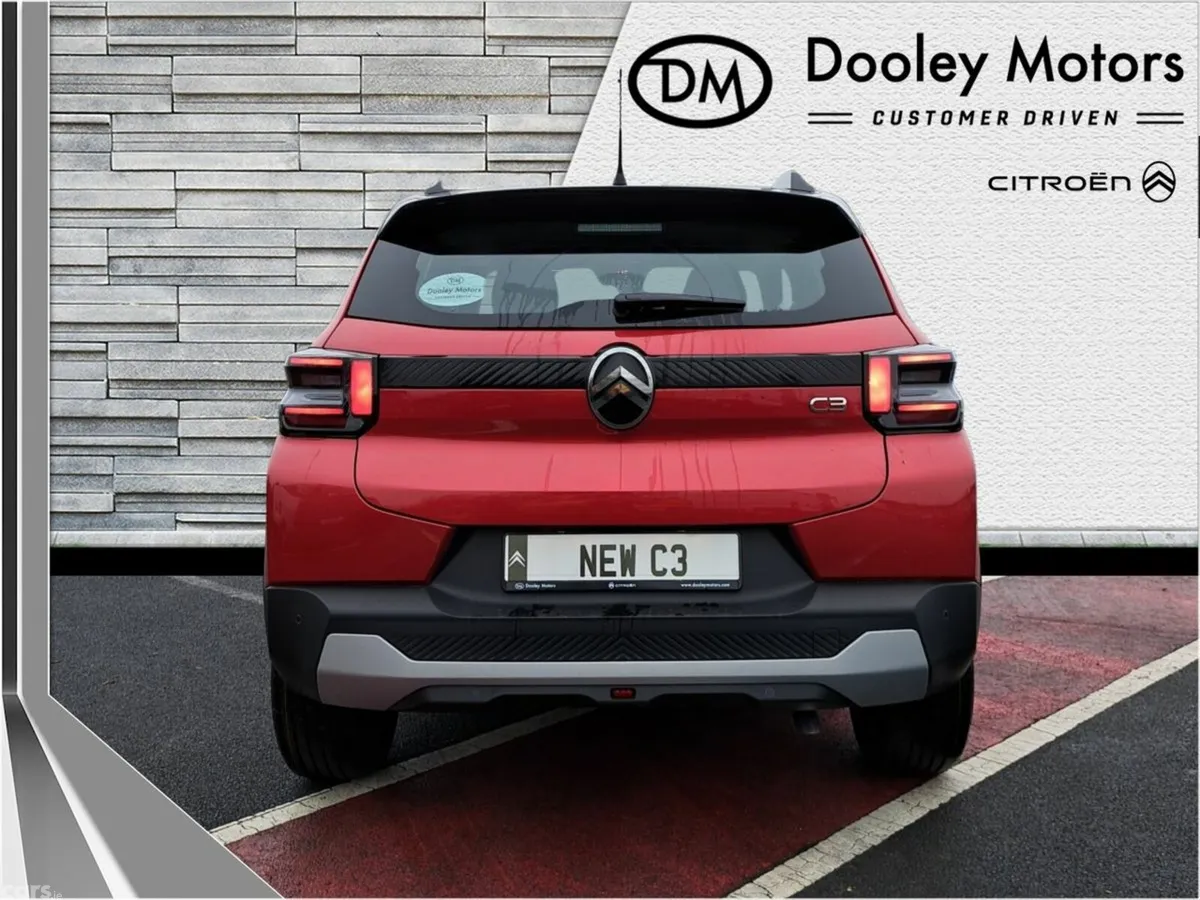 Citroen C3 Hatchback, Petrol, 2027, Red
