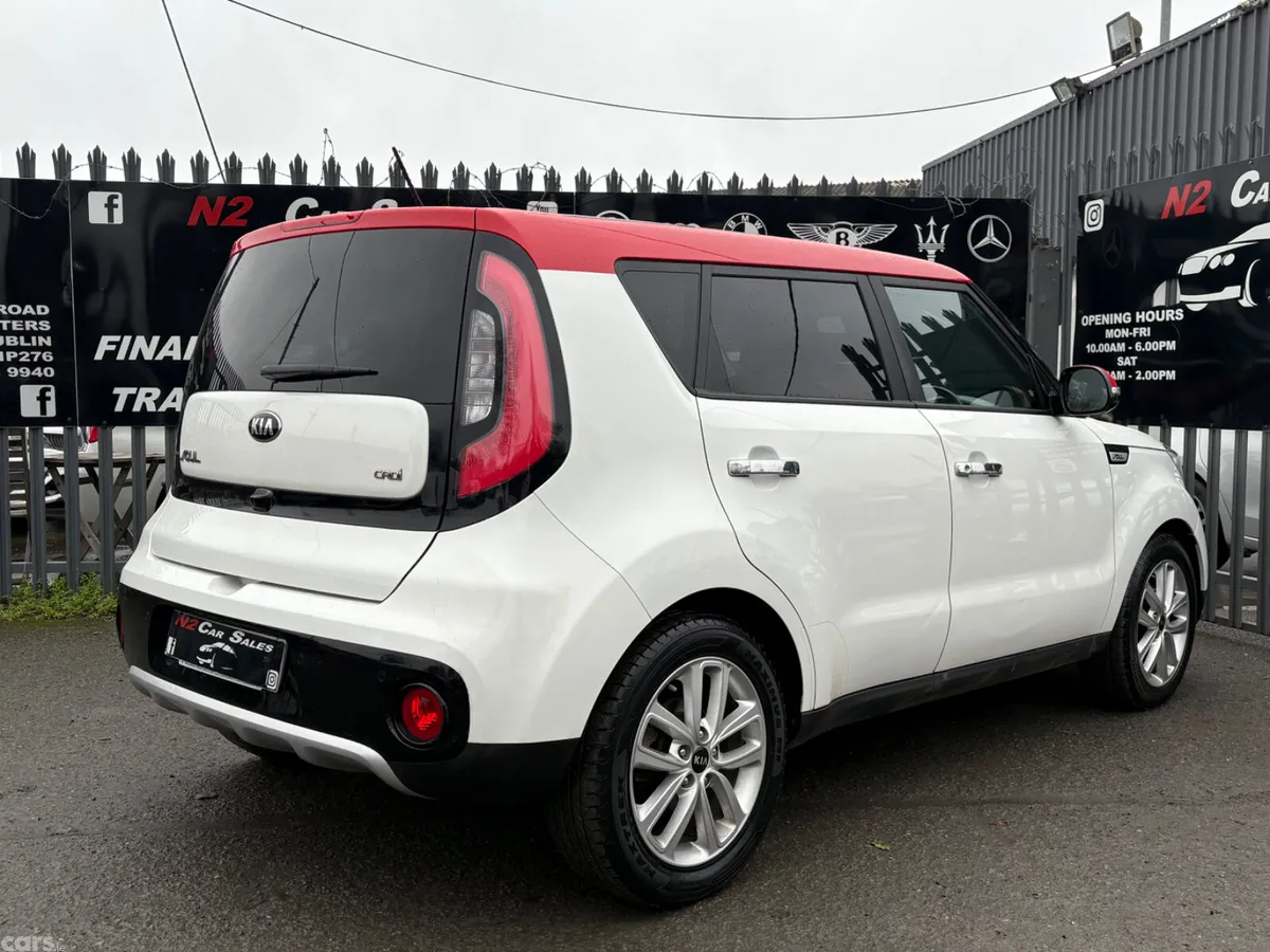 Kia Soul Hatchback, Diesel, 2018, White