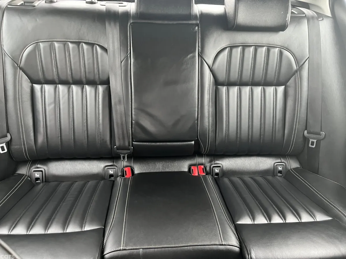 Skoda Superb Saloon, Diesel, 2023, Blue