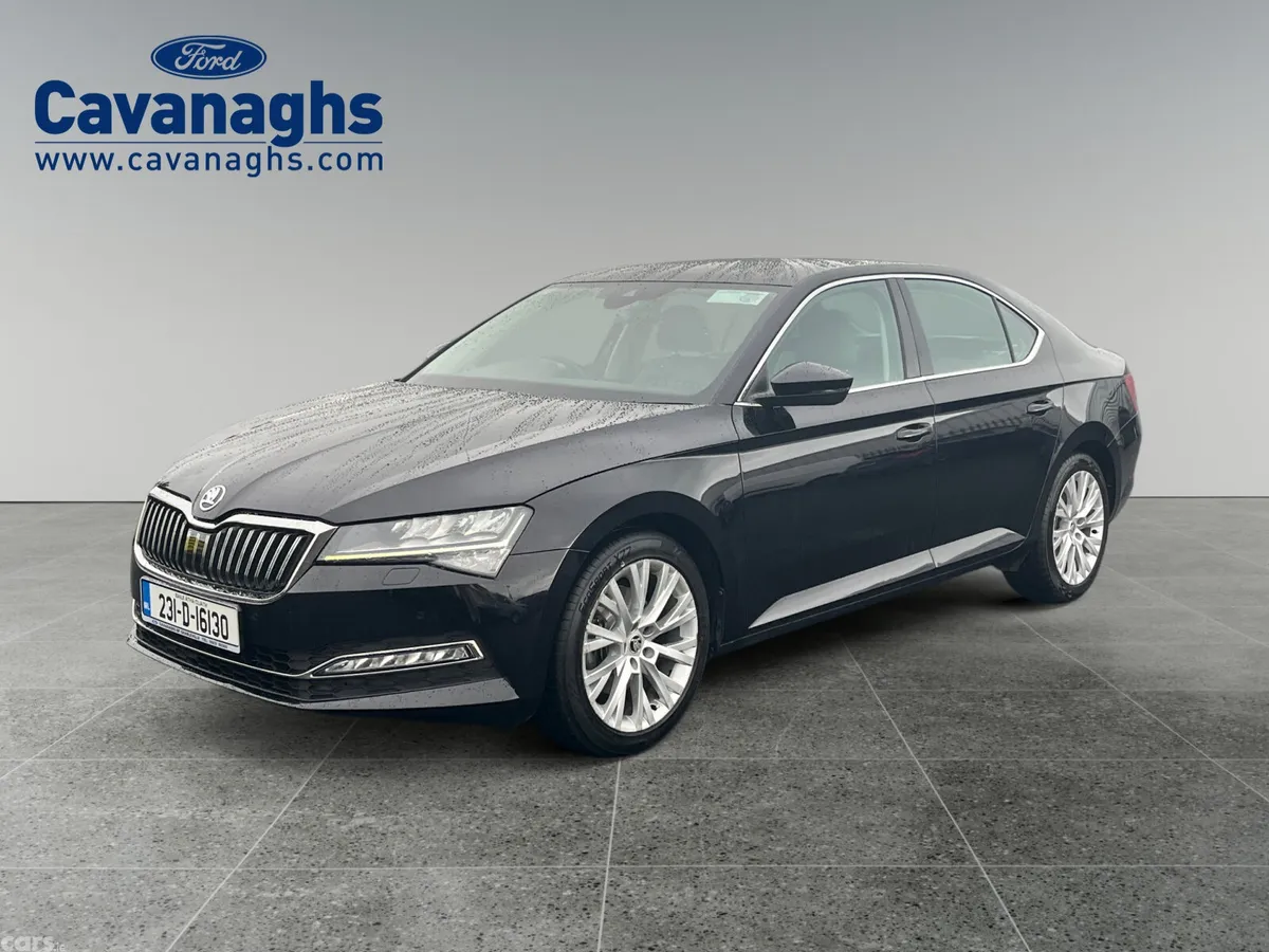 Skoda Superb Saloon, Diesel, 2023, Blue