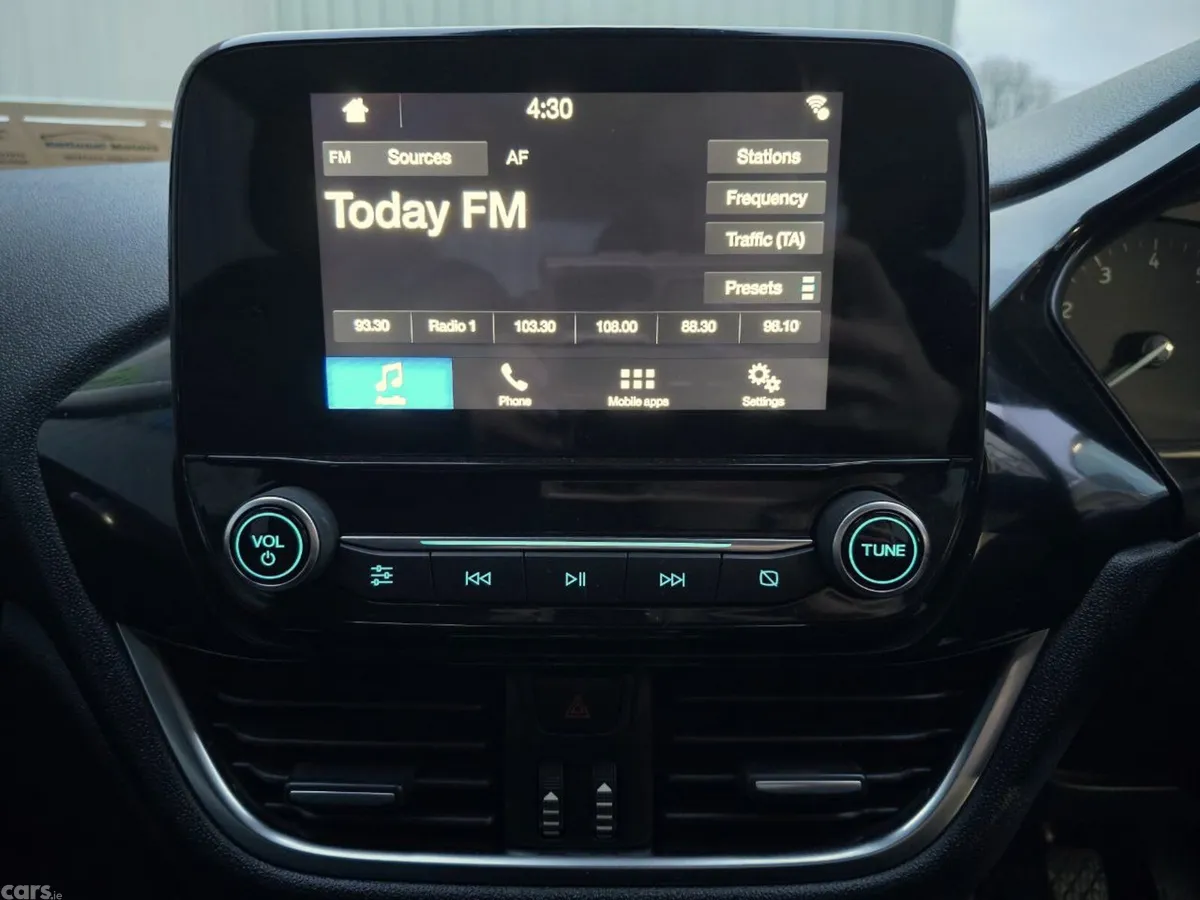 Ford Fiesta Hatchback, Petrol, 2018, White