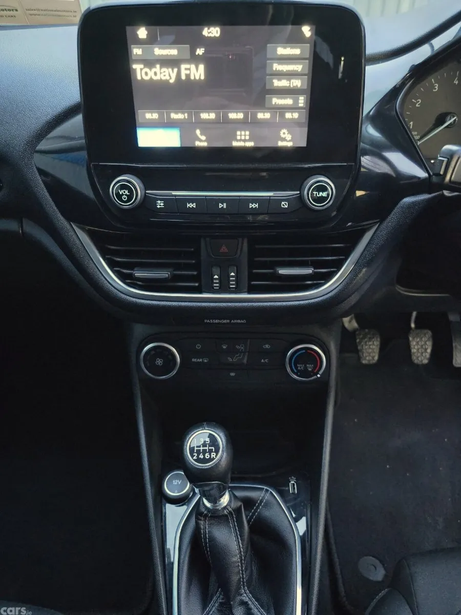 Ford Fiesta Hatchback, Petrol, 2018, White