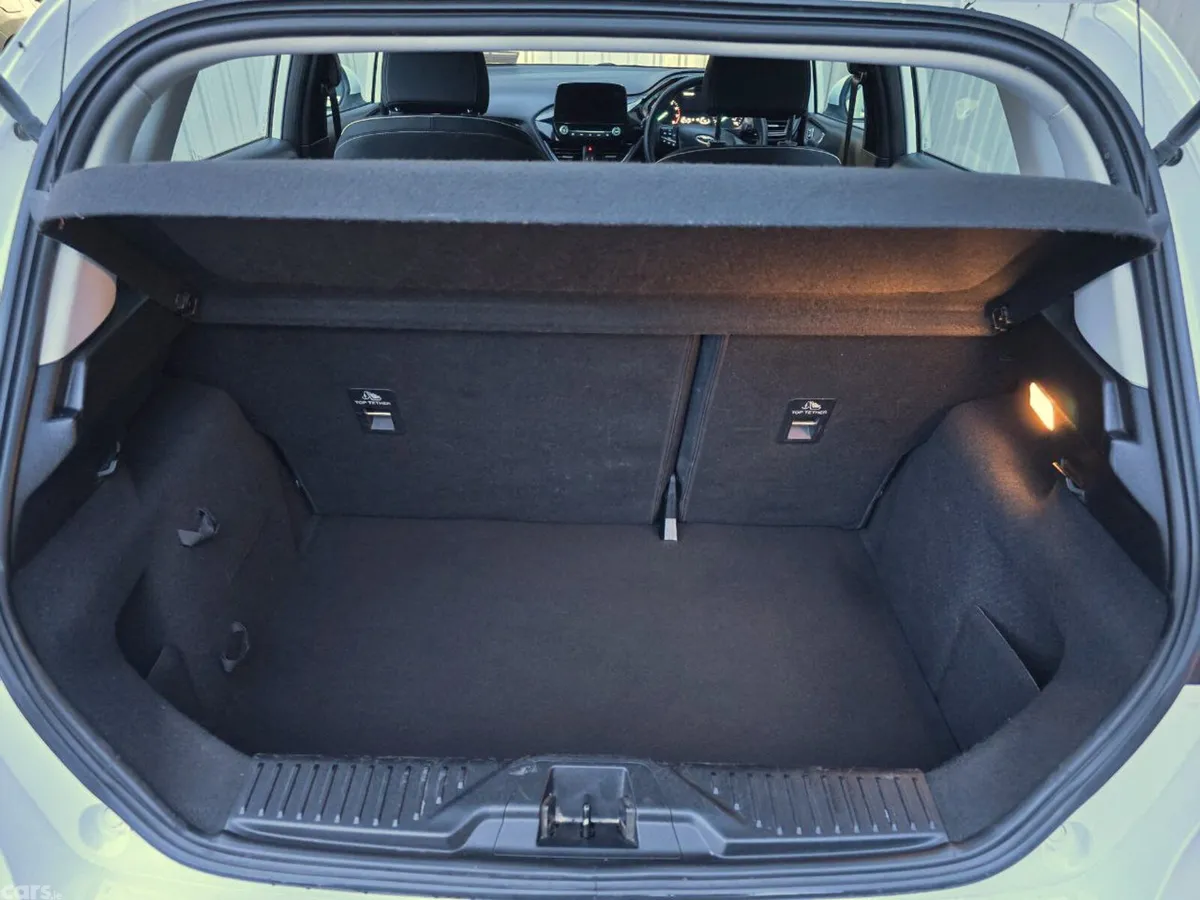 Ford Fiesta Hatchback, Petrol, 2018, White