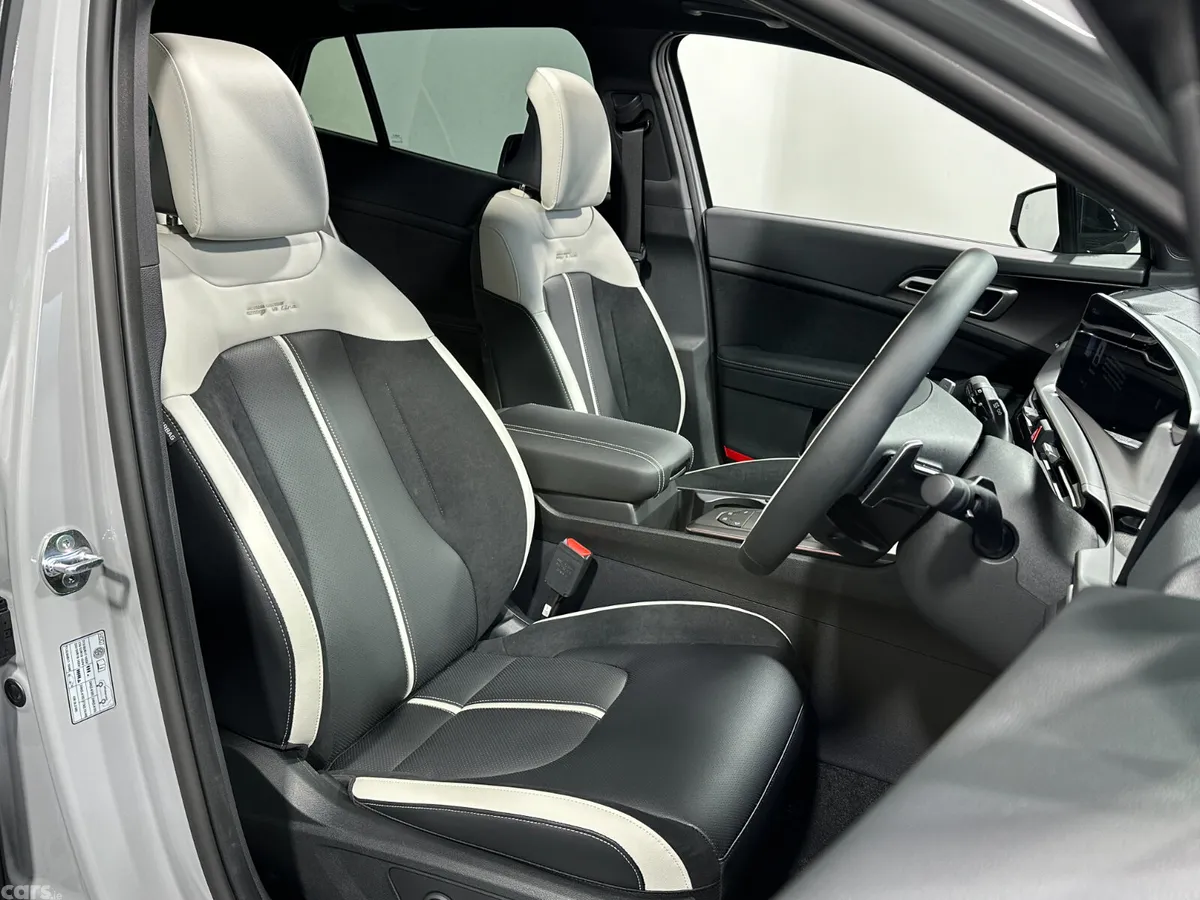Kia Sportage SUV, Petrol Hybrid, 2026, Grey
