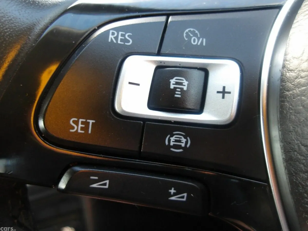 Volkswagen T-Roc SUV, Diesel, 2019, Blue