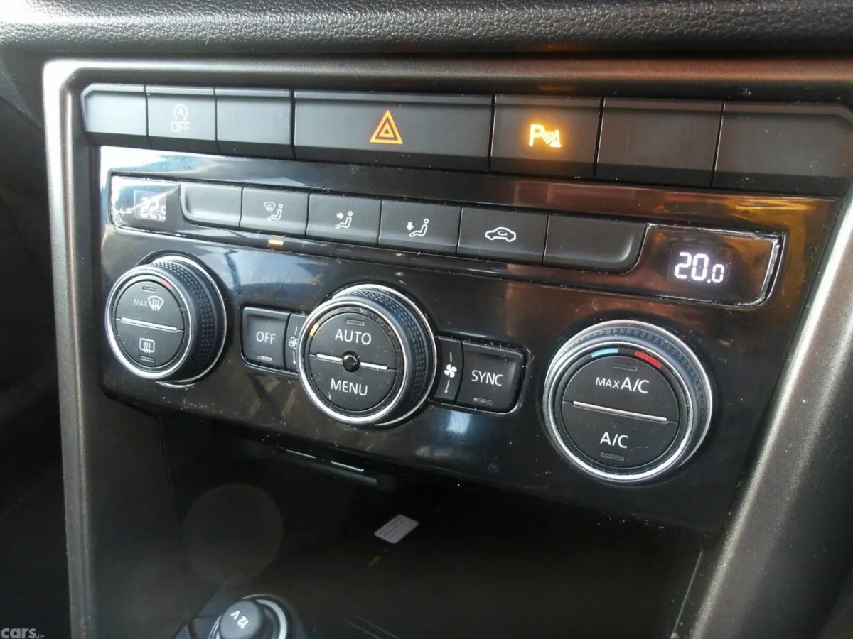 Volkswagen T-Roc SUV, Diesel, 2019, Blue