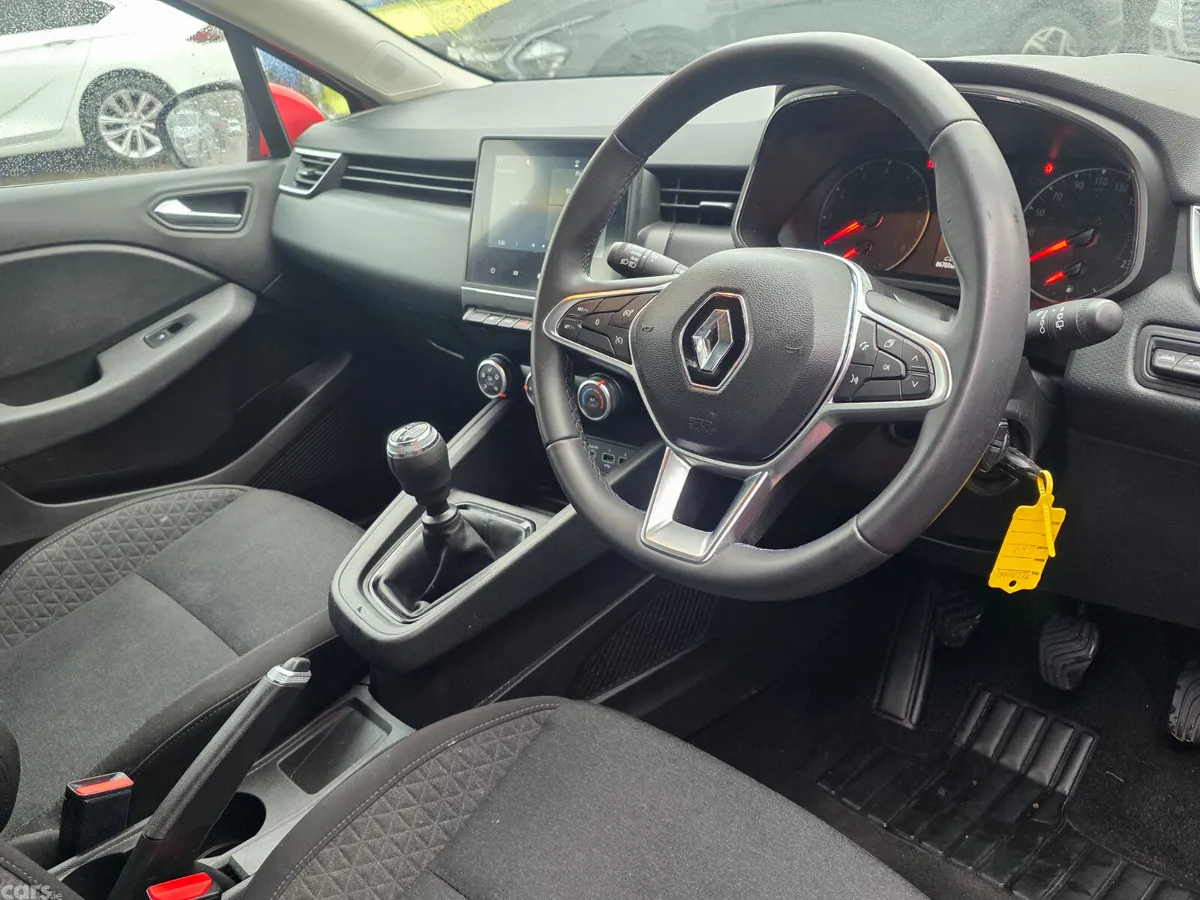Renault Clio Hatchback, Petrol, 2022, Red