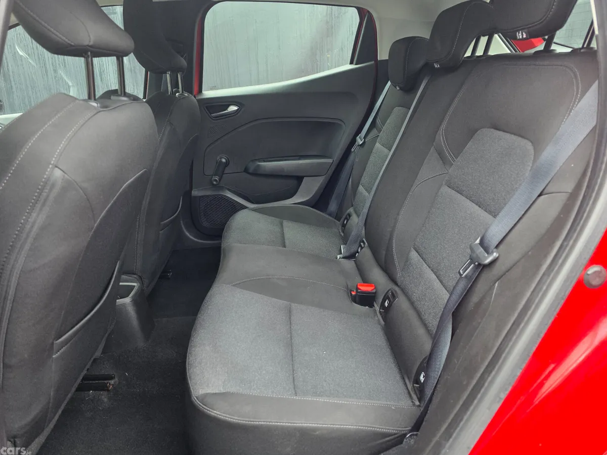 Renault Clio Hatchback, Petrol, 2022, Red