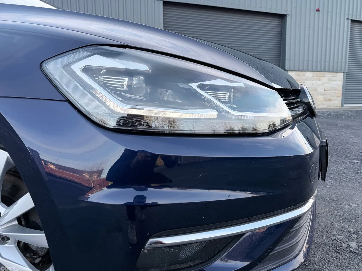 Volkswagen Golf Hatchback, Petrol, 2018, Navy