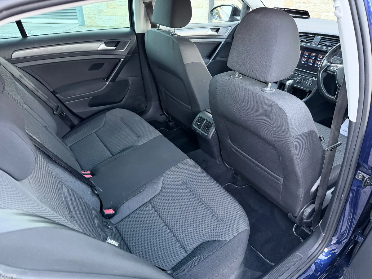 Volkswagen Golf Hatchback, Petrol, 2018, Navy