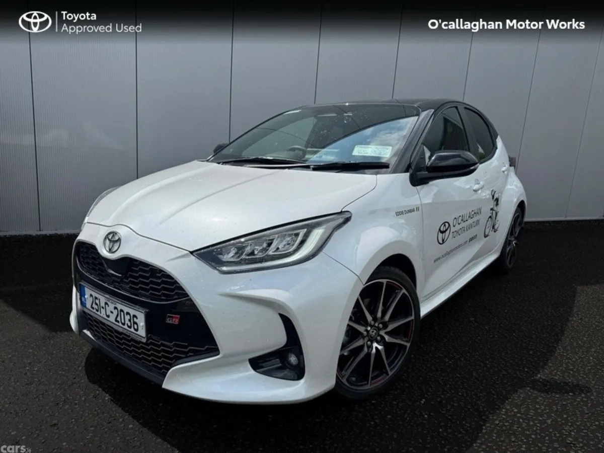 Toyota Yaris Hatchback, Petrol Hybrid, 2025, White