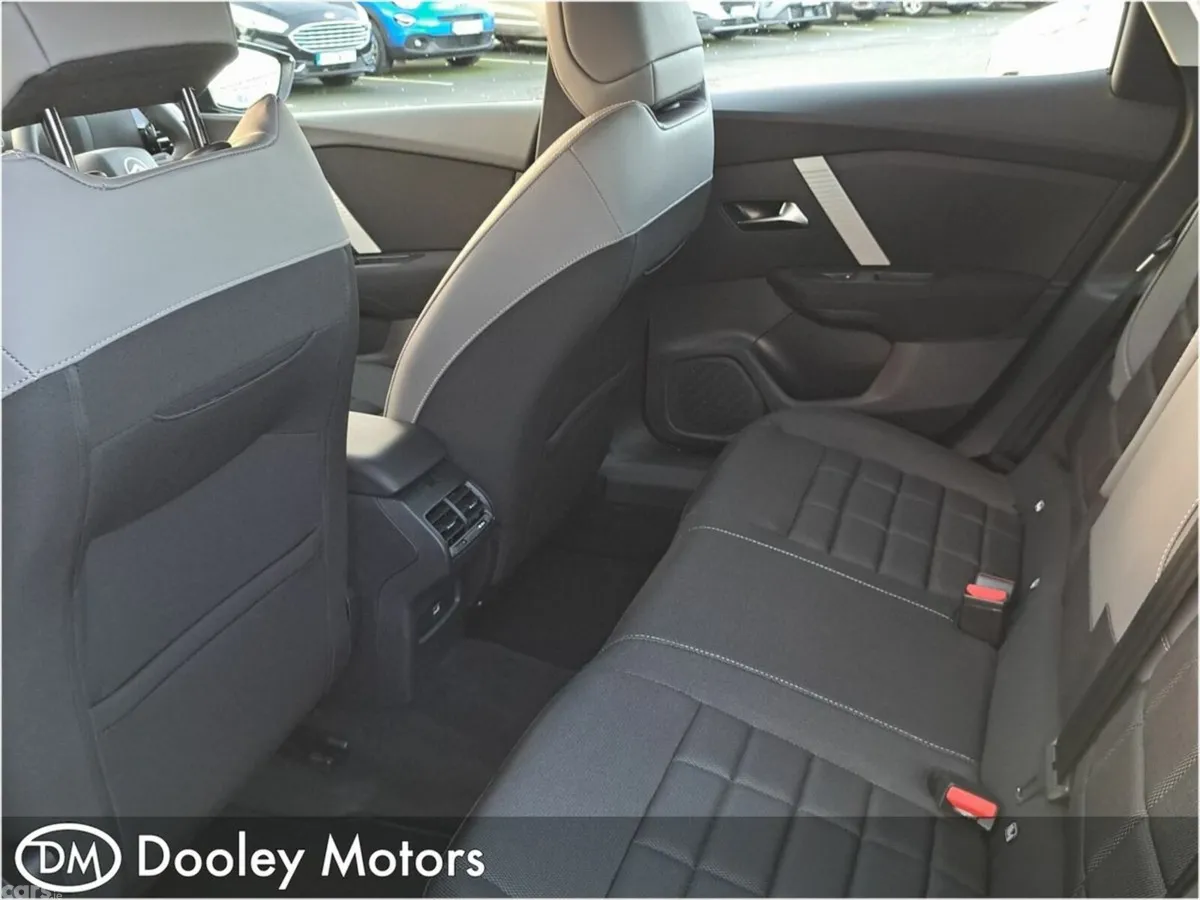 Citroen C4 Hatchback, Petrol Hybrid, 2027, Black