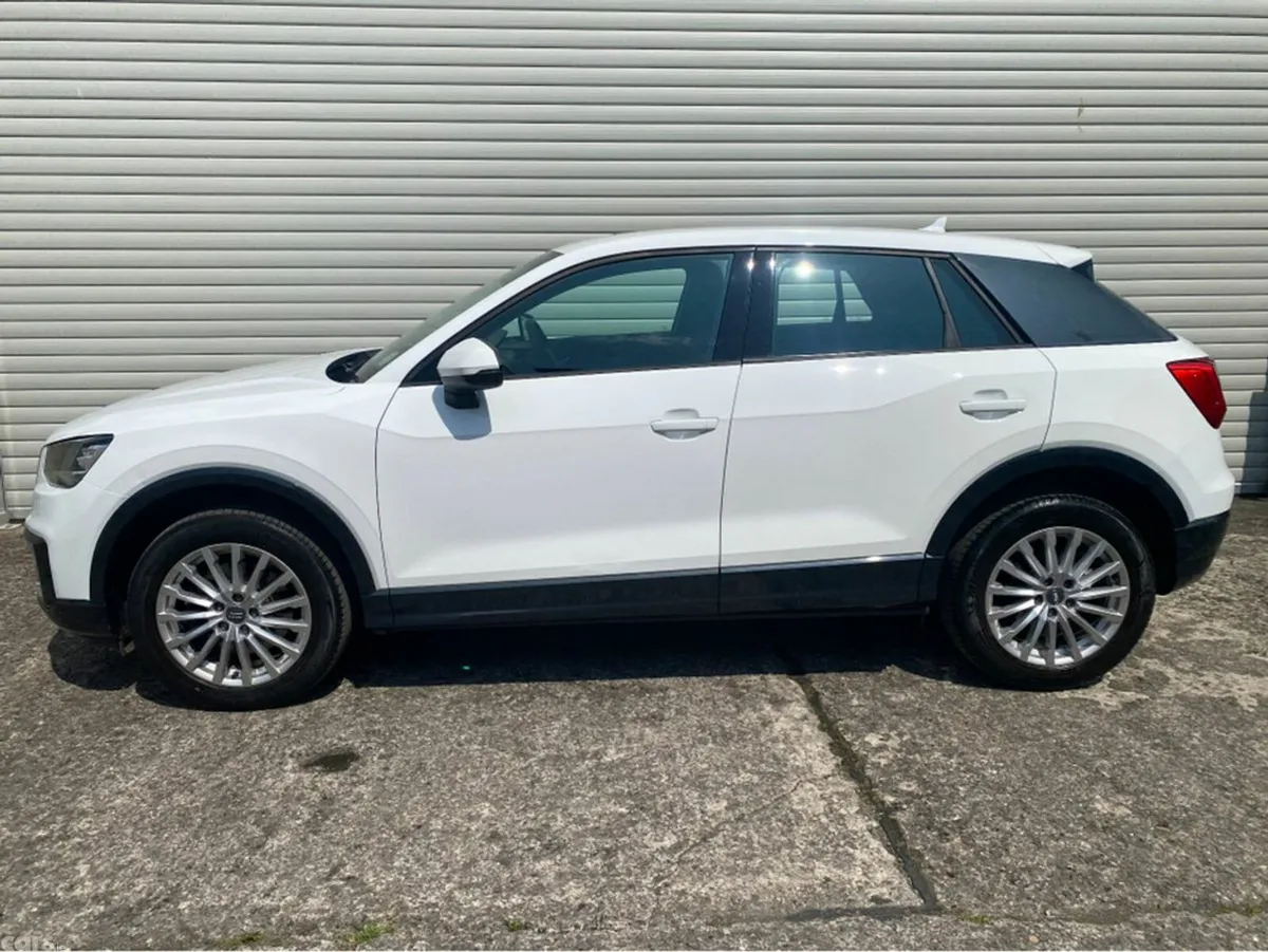 Audi Q2 SUV, Petrol, 2017, White