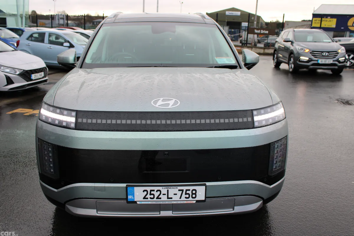 Hyundai IONIQ 9 MPV, Electric, 2025, Grey