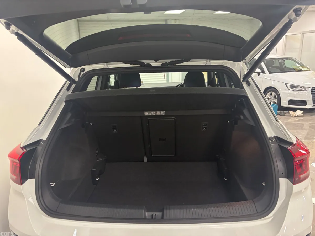 Volkswagen T-Roc SUV, Diesel, 2021, White