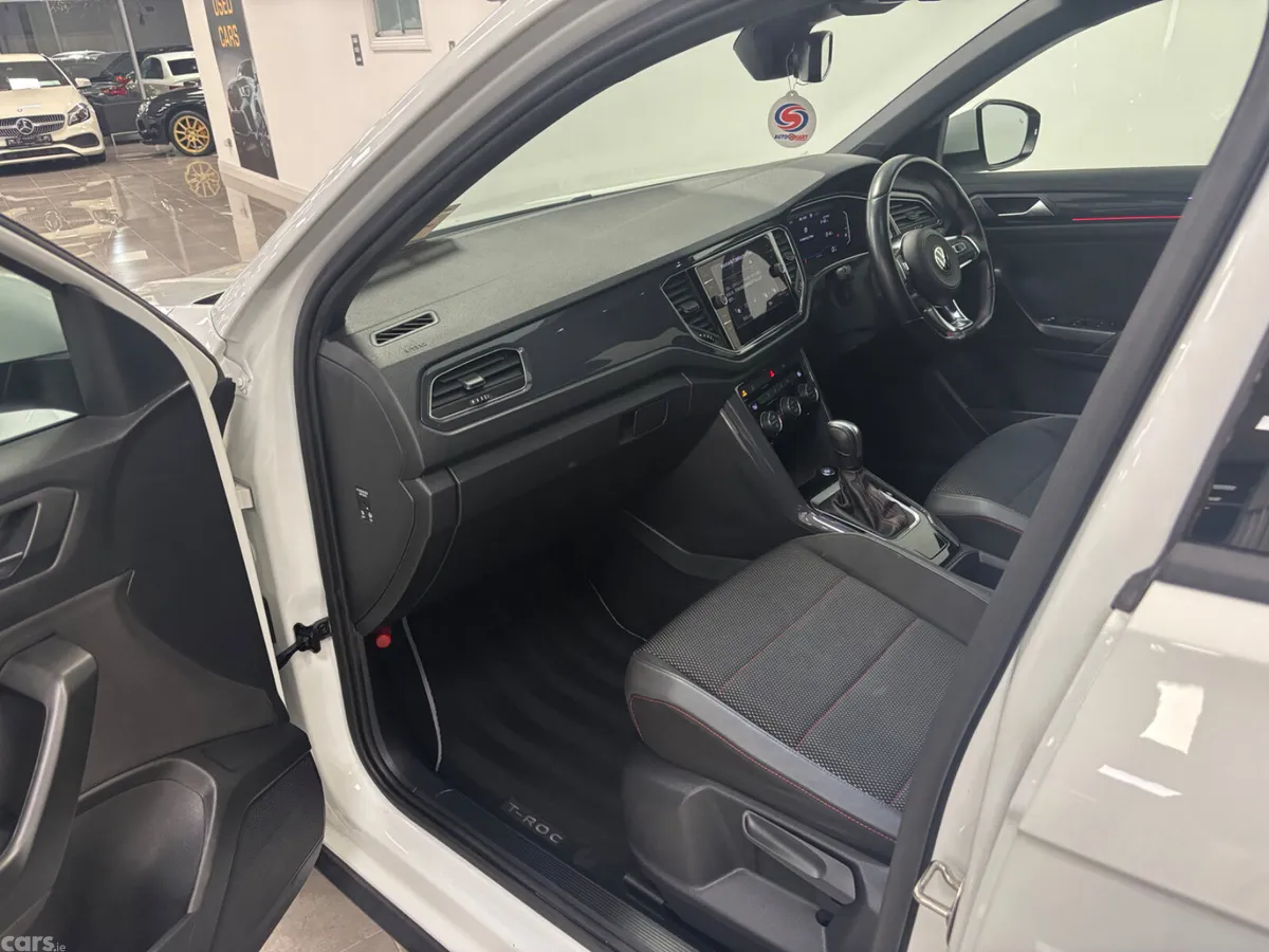 Volkswagen T-Roc SUV, Diesel, 2021, White