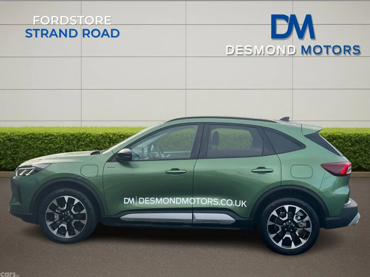 Ford Kuga SUV, Petrol Hybrid, 2025, Green