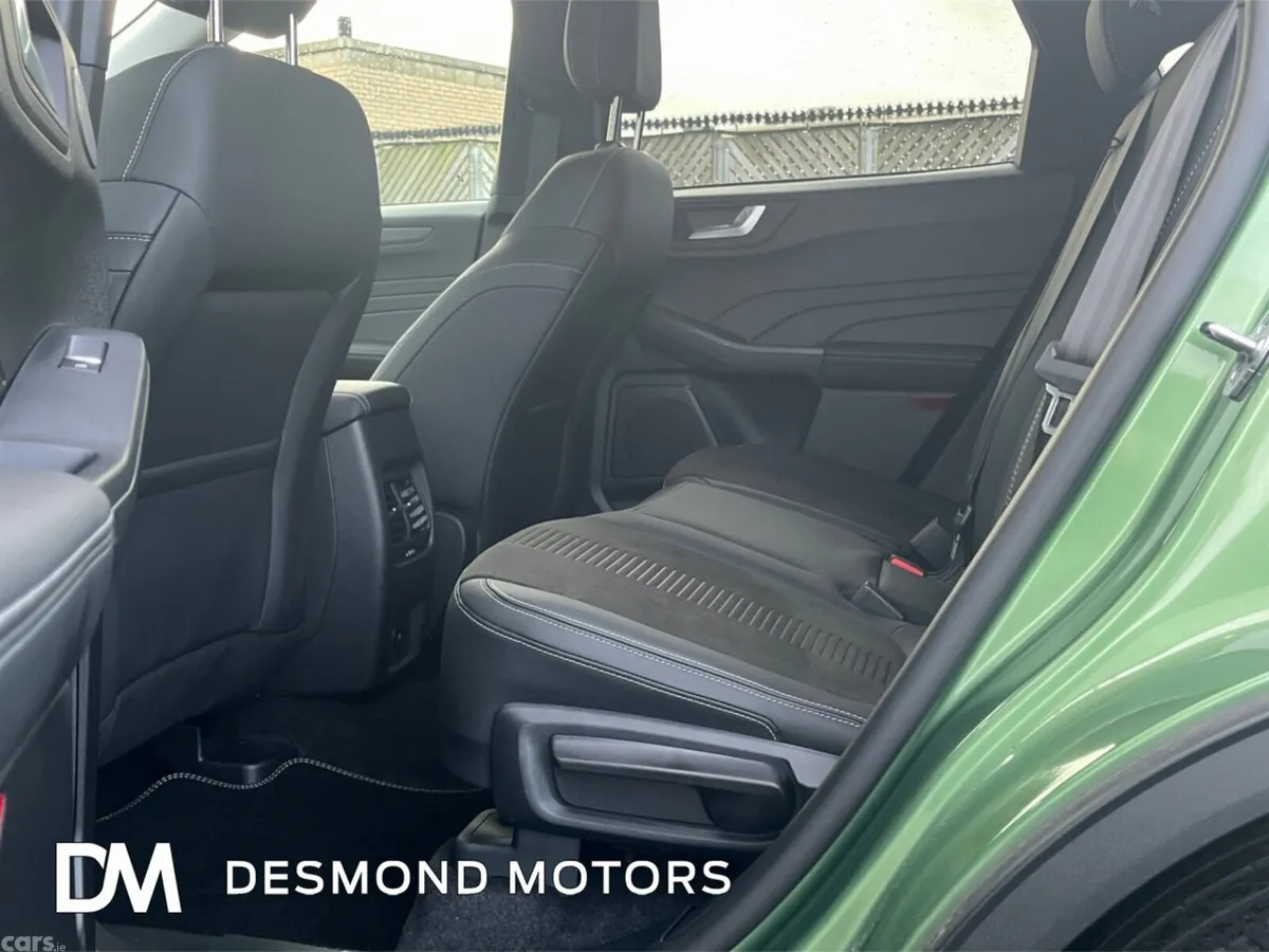 Ford Kuga SUV, Petrol Hybrid, 2025, Green
