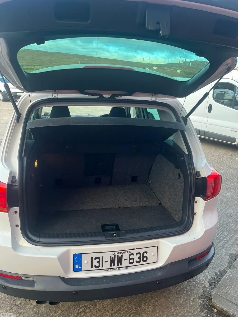 Volkswagen Tiguan SUV, Diesel, 2013, White