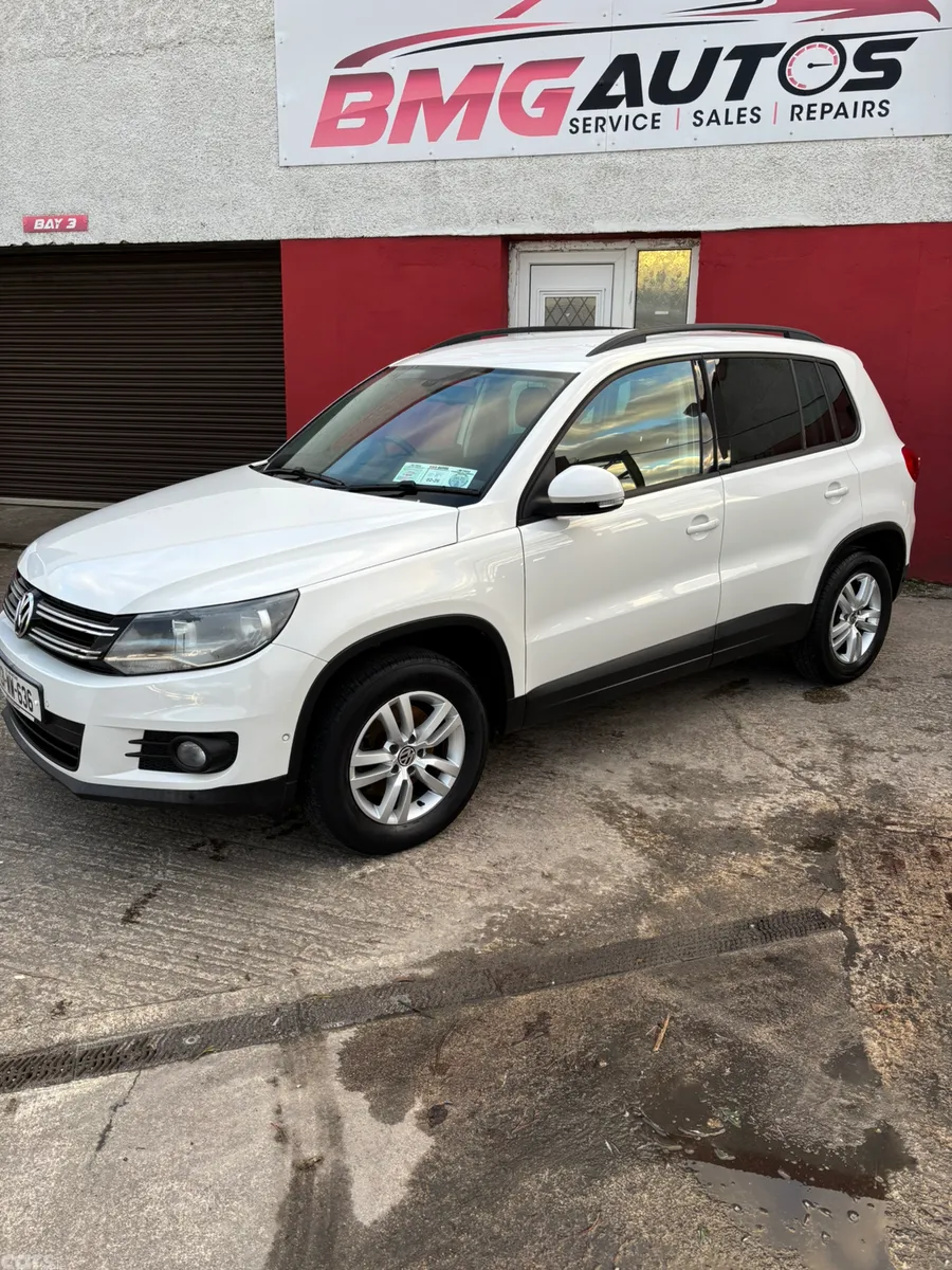 Volkswagen Tiguan SUV, Diesel, 2013, White