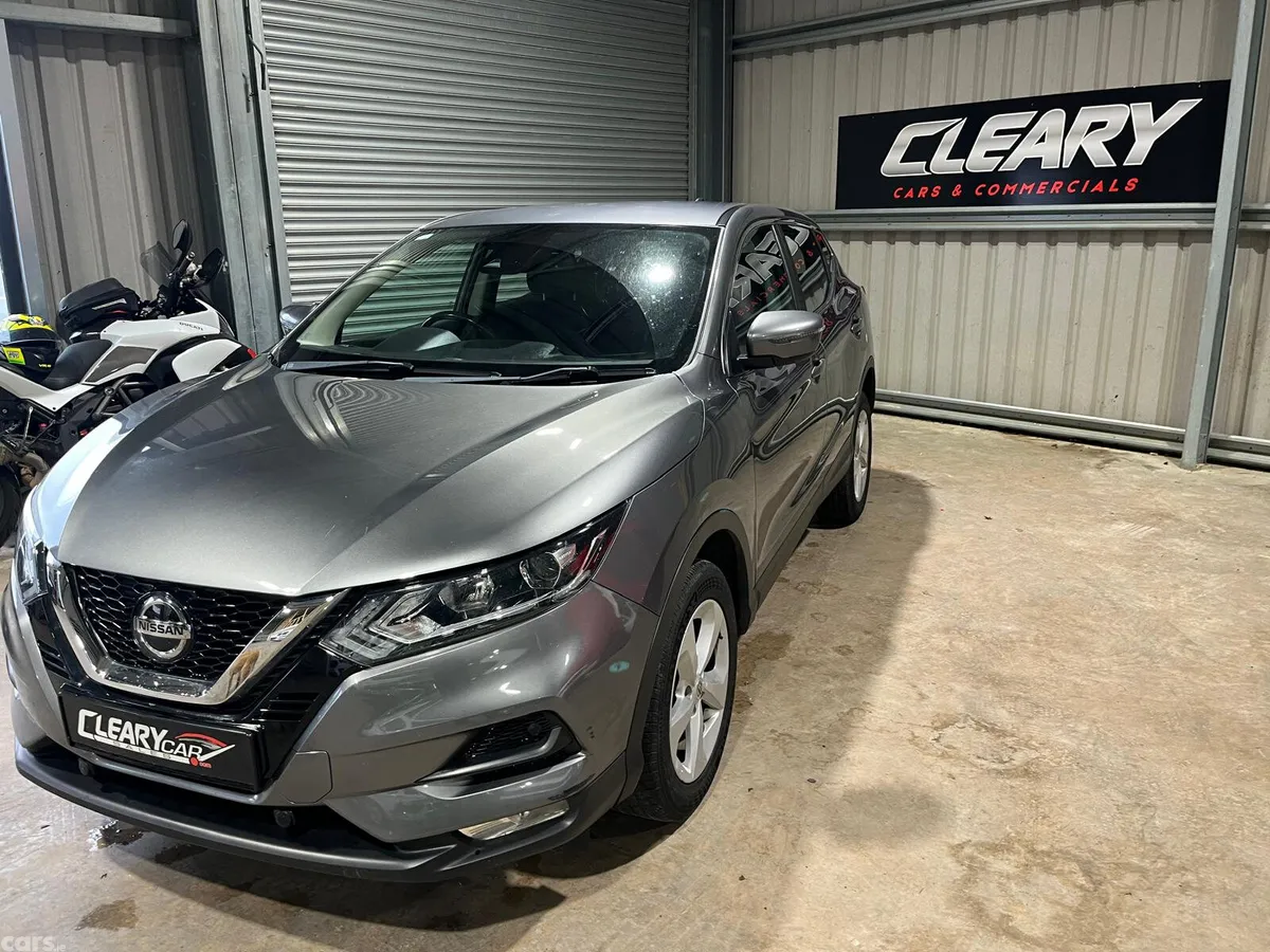 Nissan Qashqai SUV, Diesel, 2019, Grey