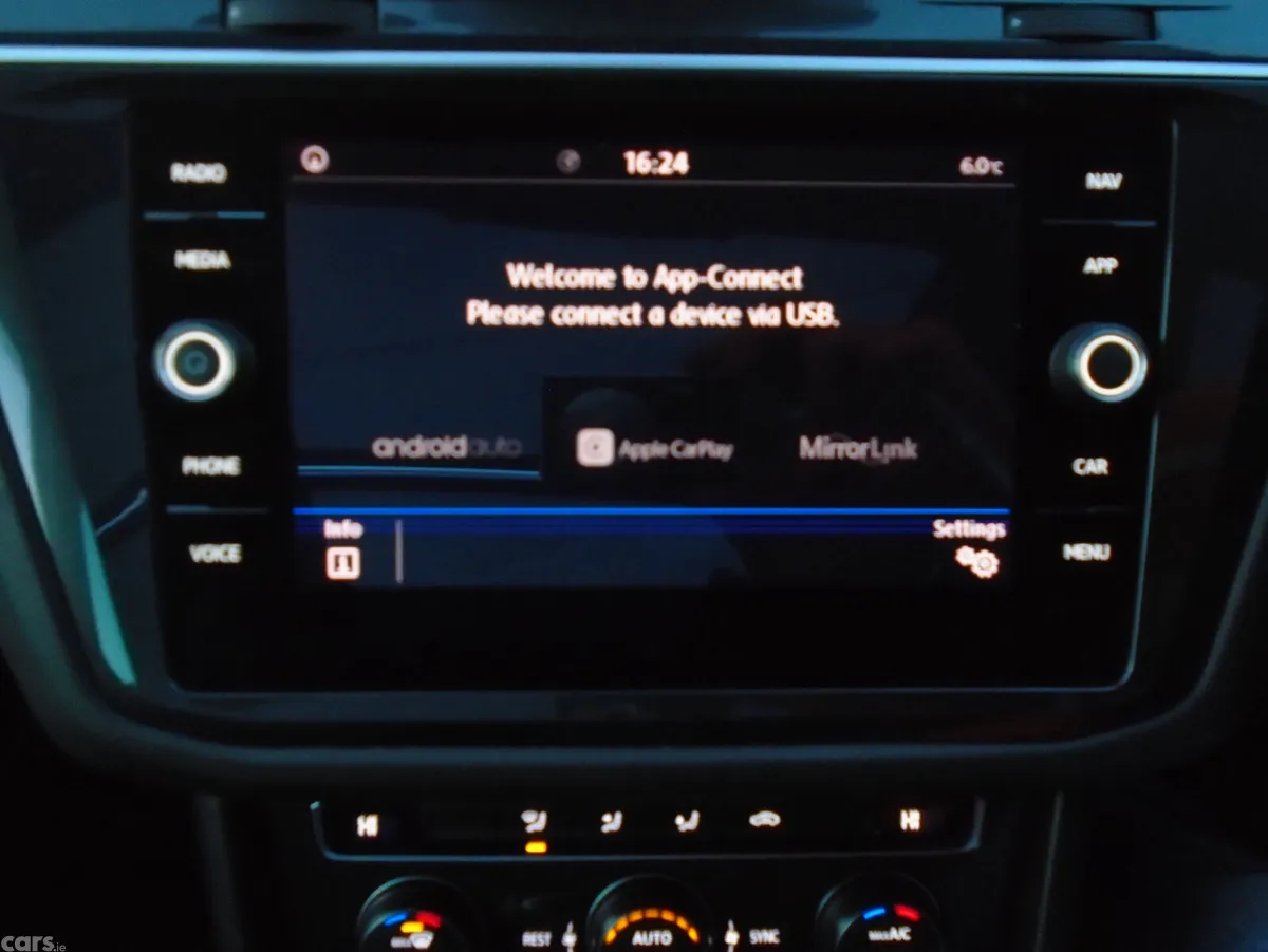 Volkswagen Tiguan SUV, Diesel, 2018, Blue