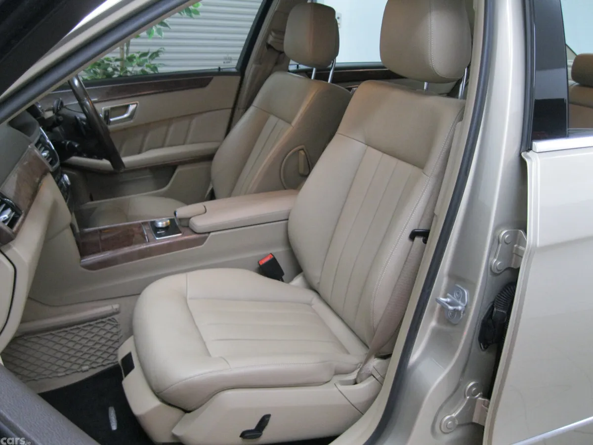 Mercedes-Benz E-Class Saloon, Diesel, 2013, Gold