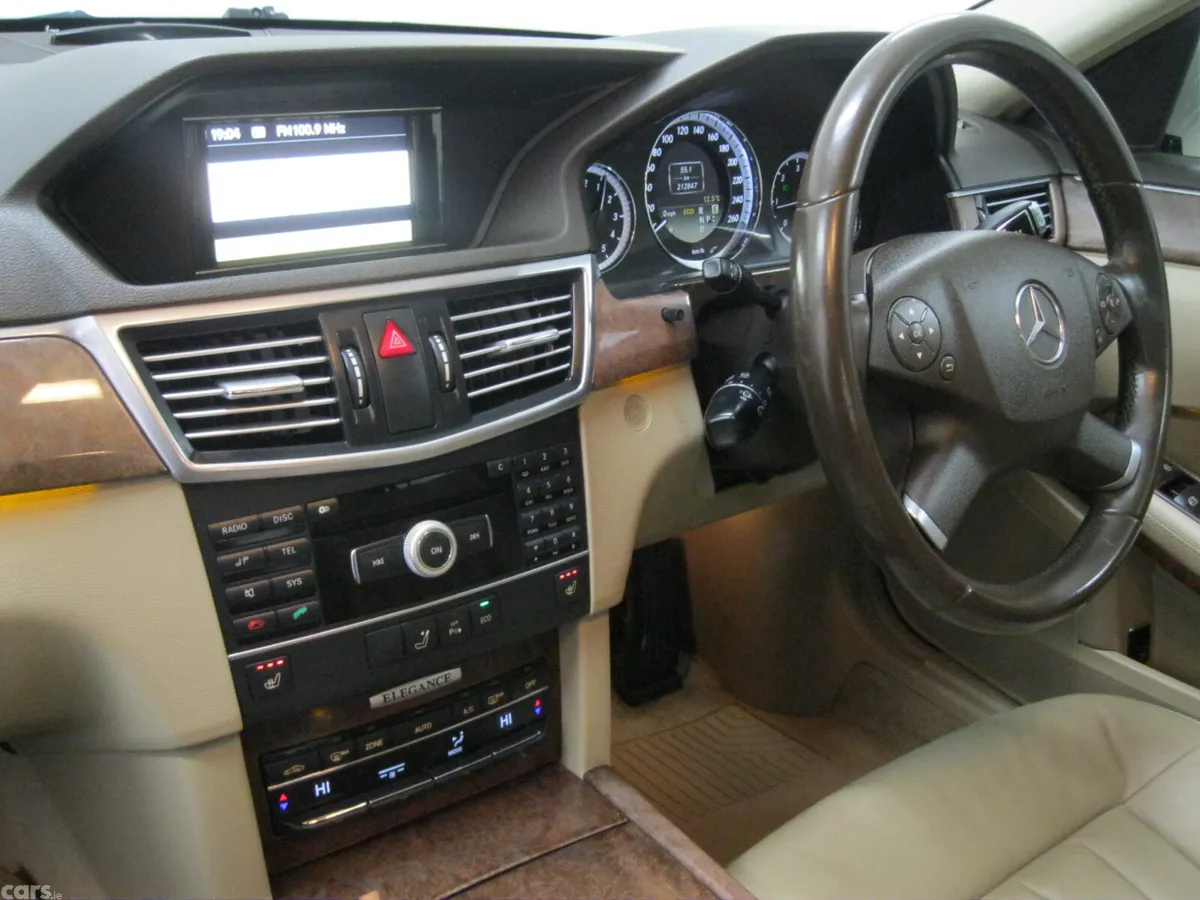 Mercedes-Benz E-Class Saloon, Diesel, 2013, Gold