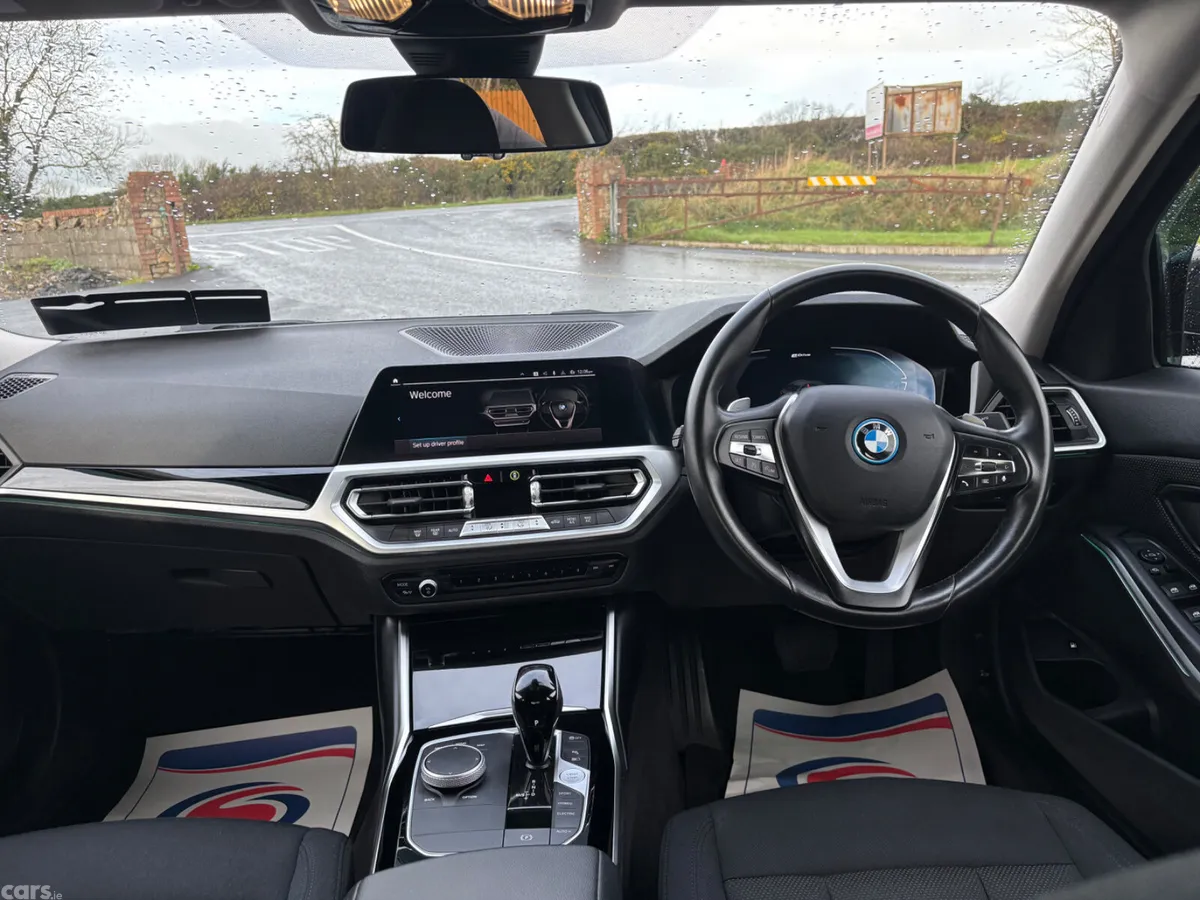 BMW 3-Series Saloon, Petrol Plug-in Hybrid, 2022, Black