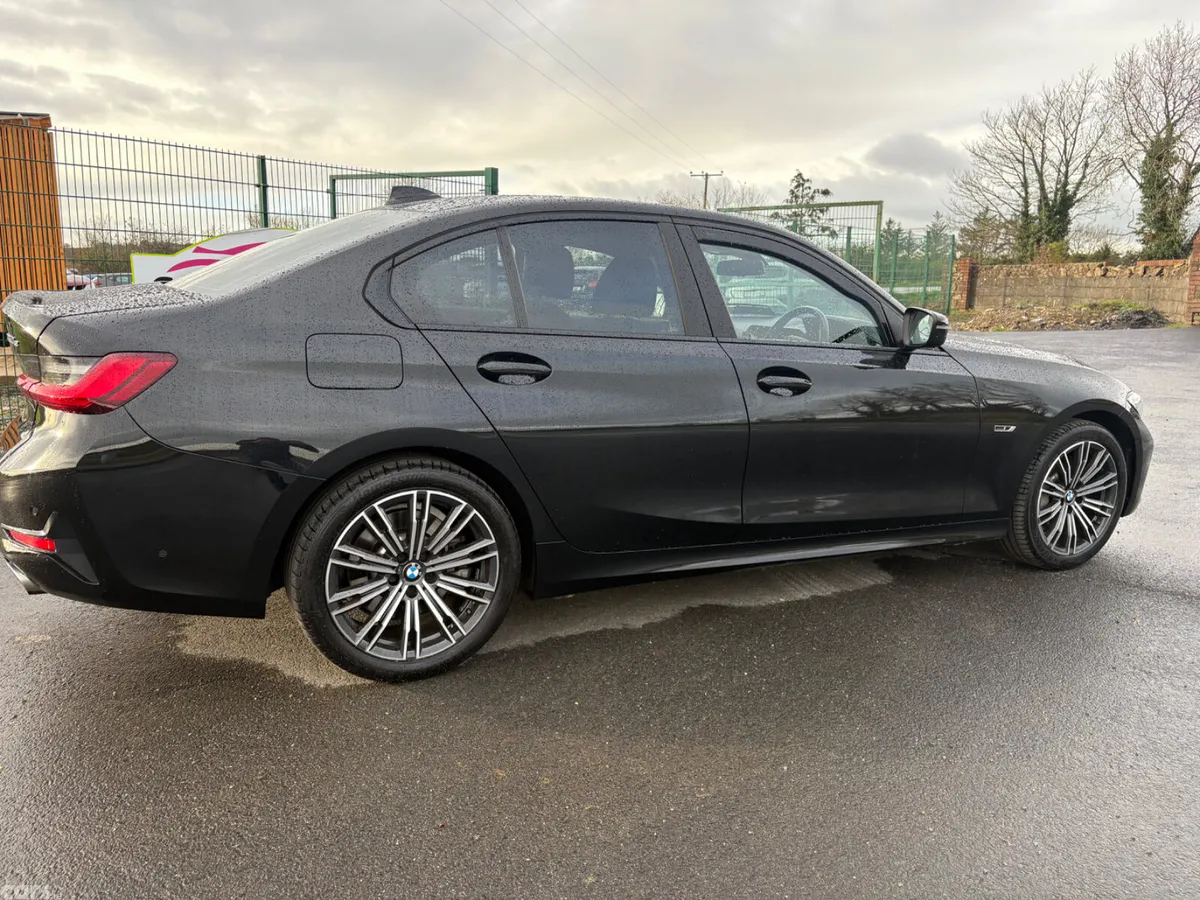 BMW 3-Series Saloon, Petrol Plug-in Hybrid, 2022, Black