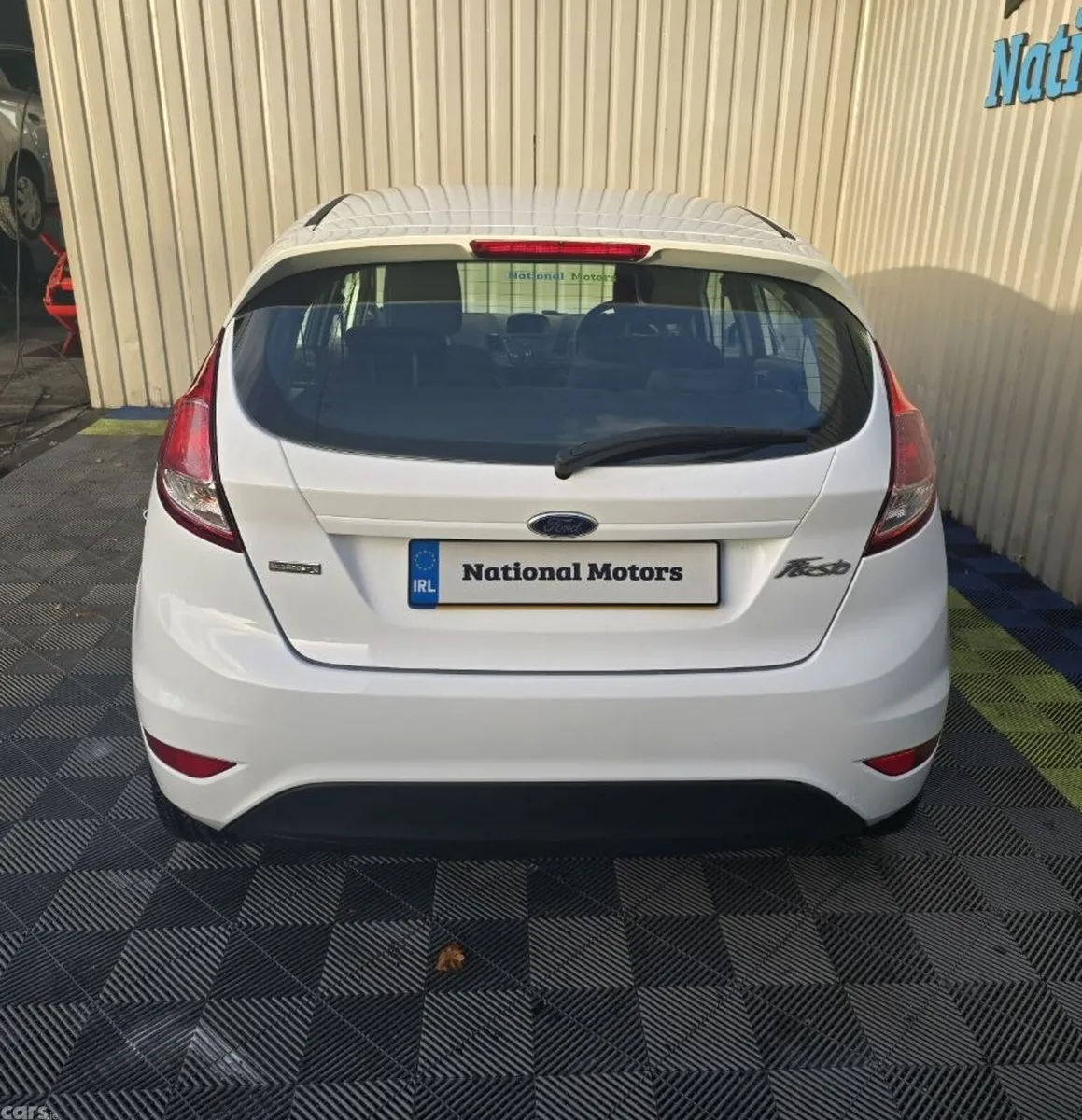 Ford Fiesta Hatchback, Petrol, 2014, White