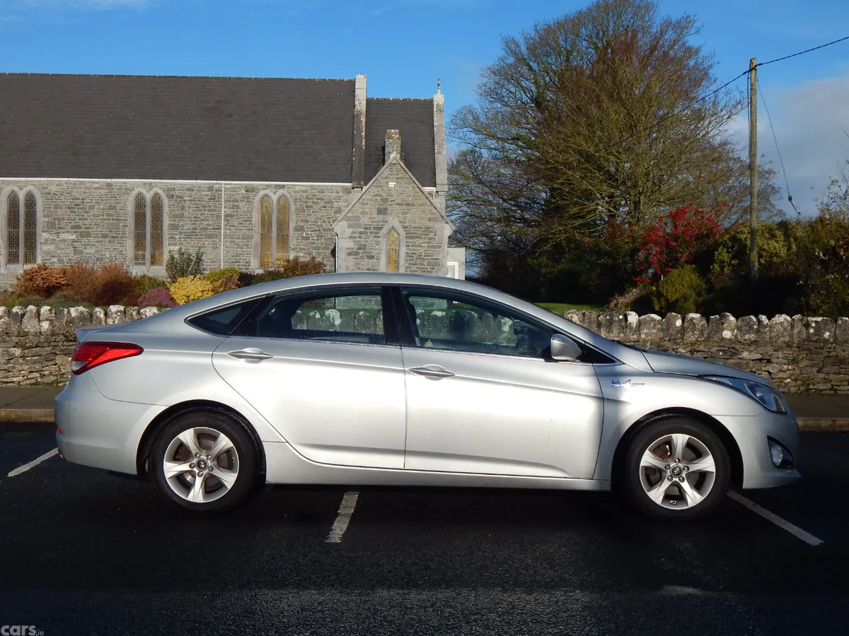Hyundai i40 Saloon, Diesel, 2014, Silver