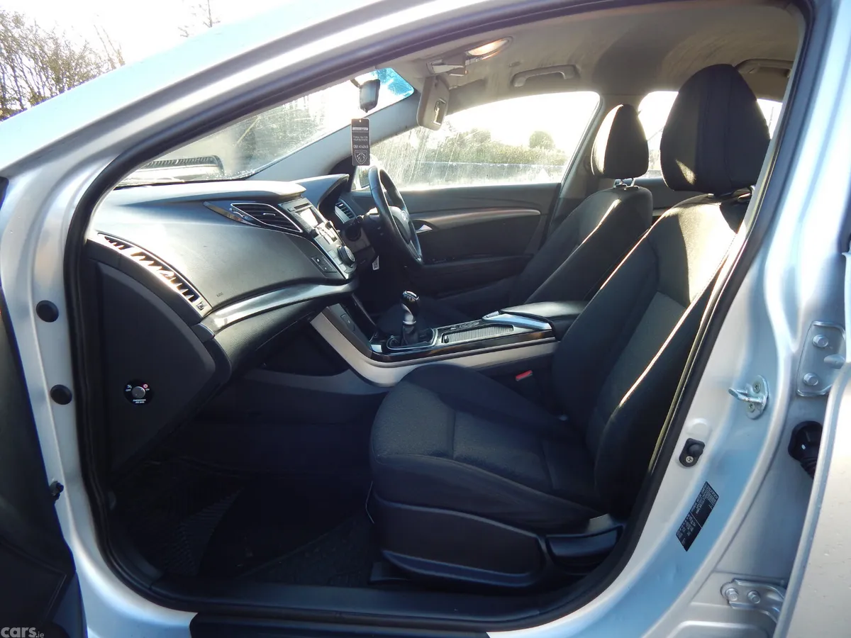 Hyundai i40 Saloon, Diesel, 2014, Silver