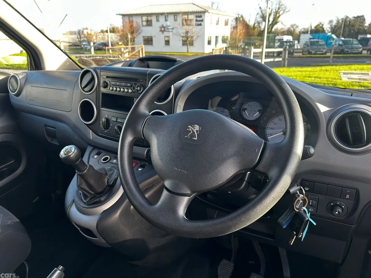 Peugeot Partner Tepee Estate, Diesel, 2017, Grey