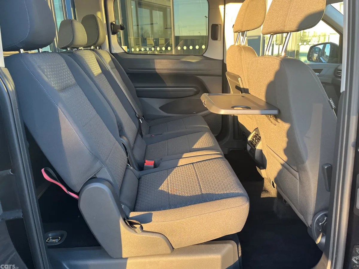 Ford Tourneo Connect MPV, Diesel, 2026, Black