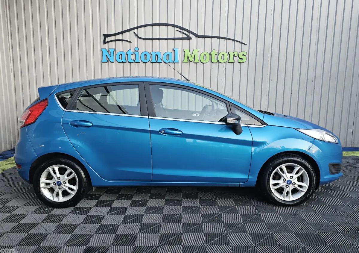 Ford Fiesta Hatchback, Petrol, 2015, Blue