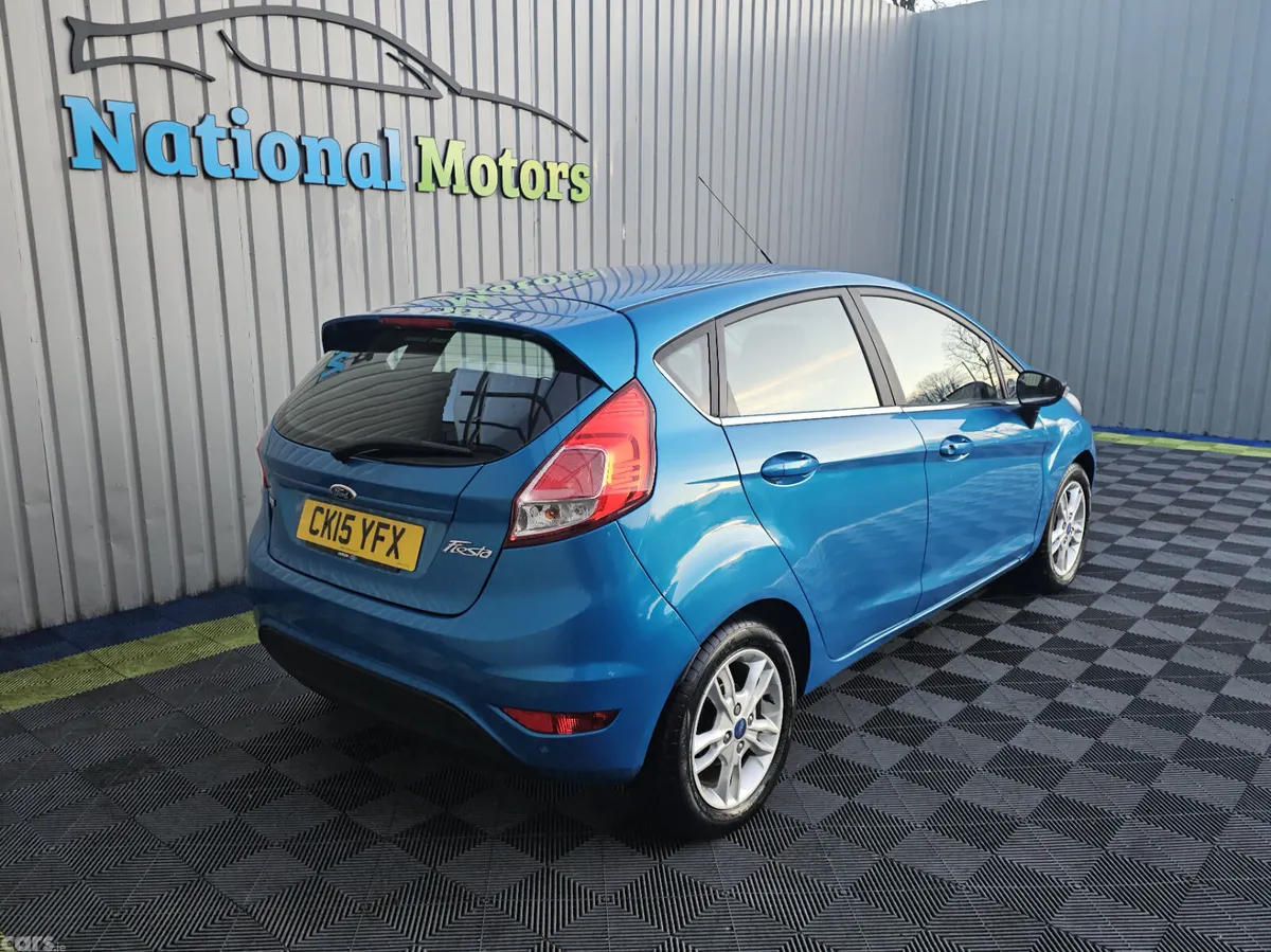 Ford Fiesta Hatchback, Petrol, 2015, Blue