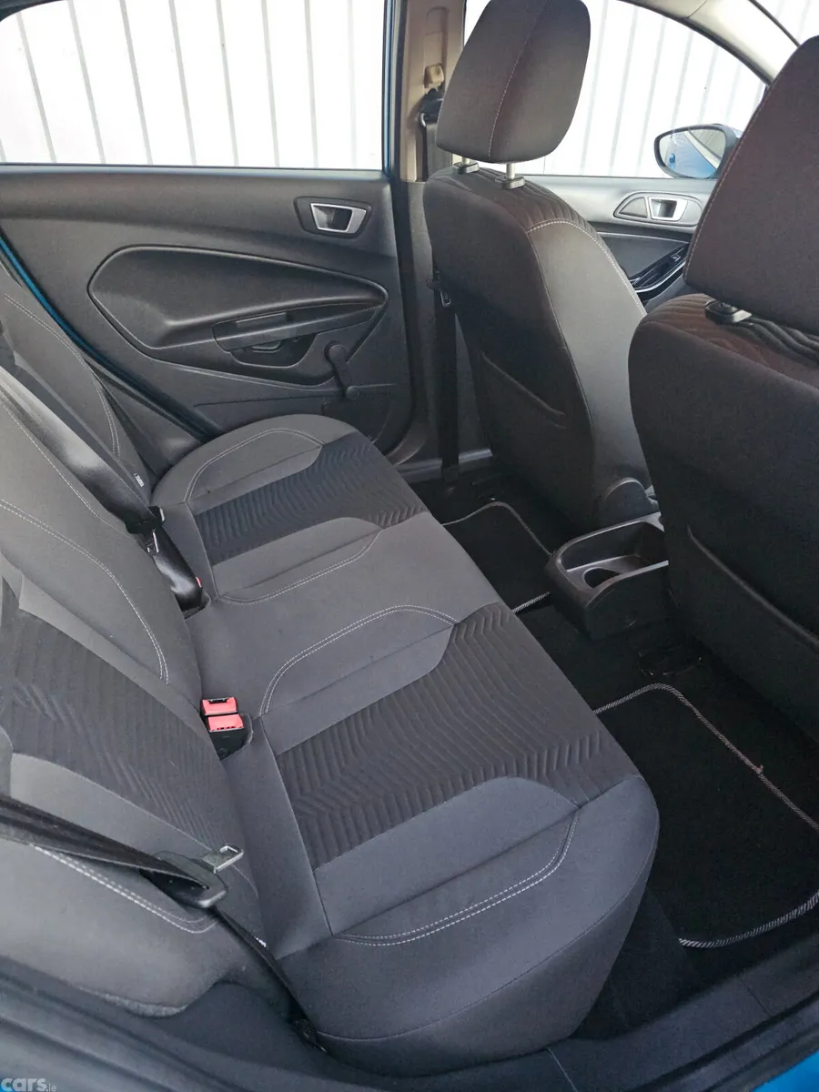 Ford Fiesta Hatchback, Petrol, 2015, Blue