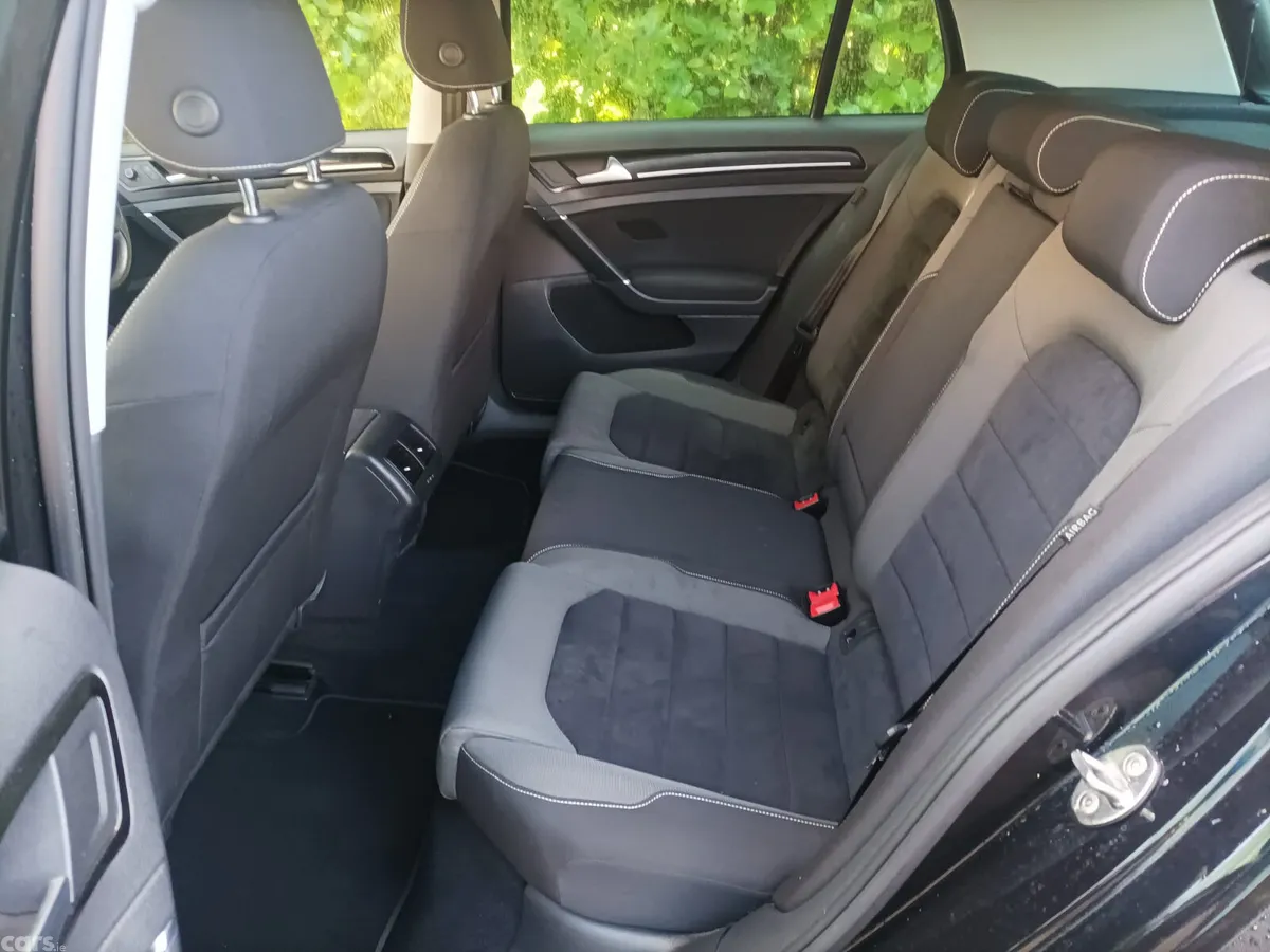 Volkswagen Golf Hatchback, Petrol, 2016, Black
