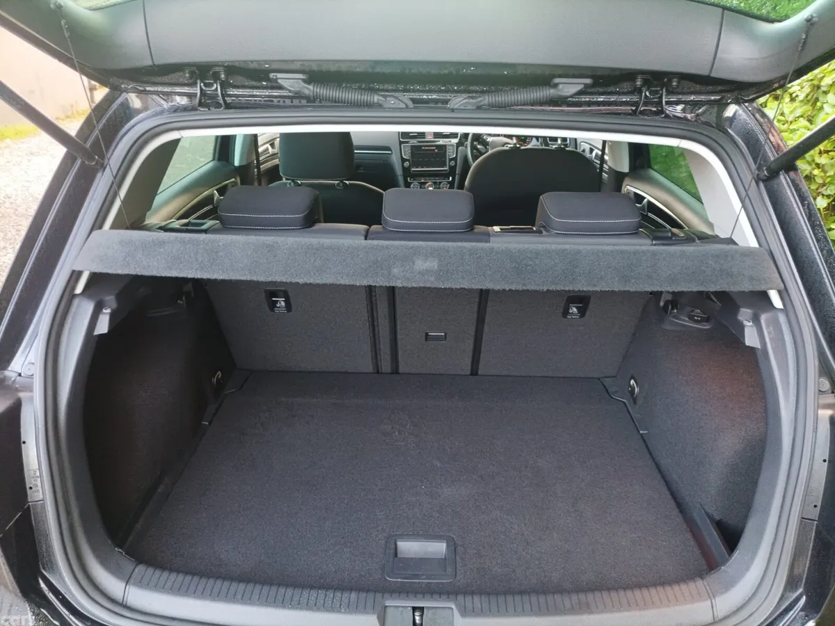 Volkswagen Golf Hatchback, Petrol, 2016, Black