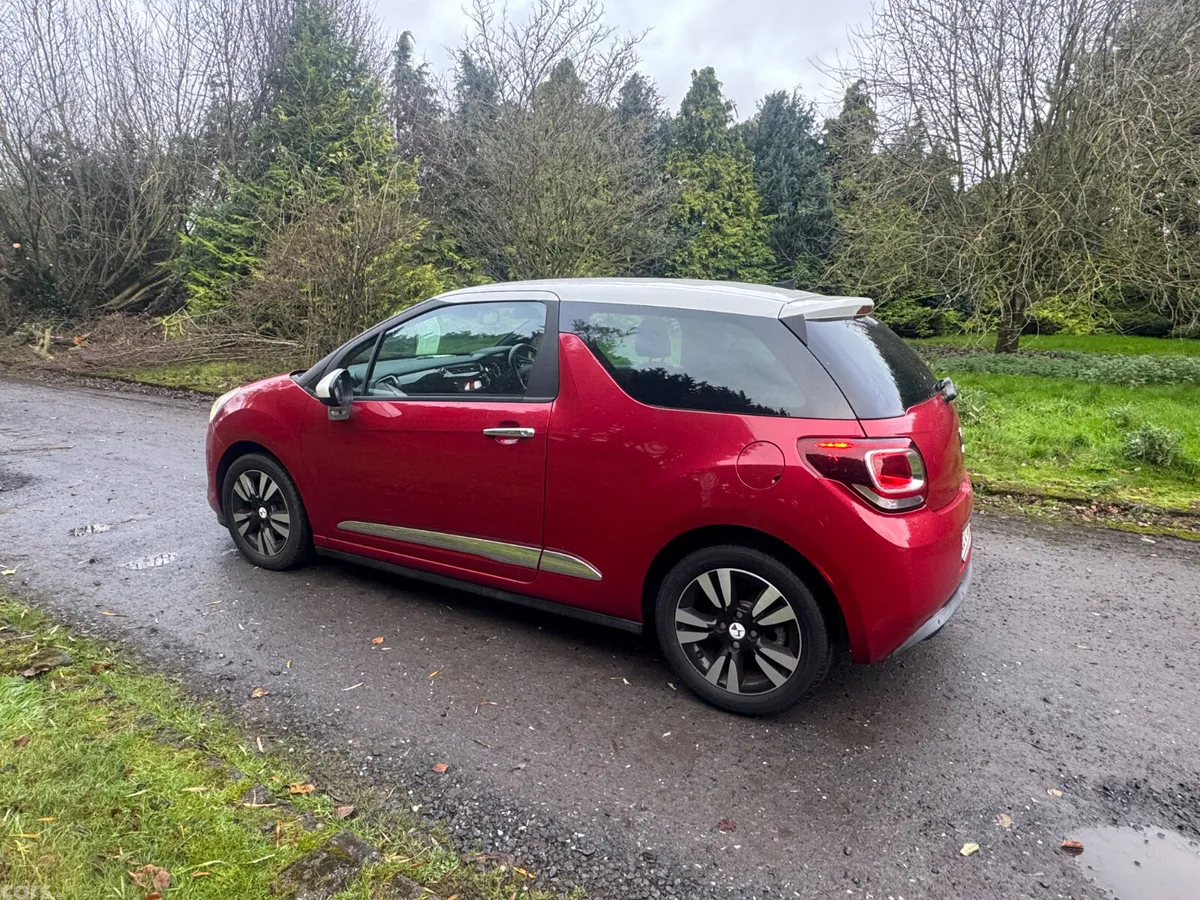 Citroen DS 3 Hatchback, Petrol, 2016, Red