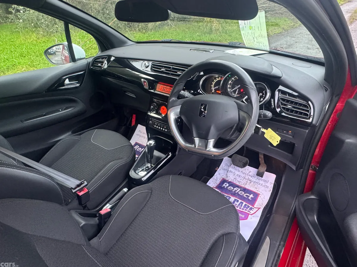 Citroen DS 3 Hatchback, Petrol, 2016, Red