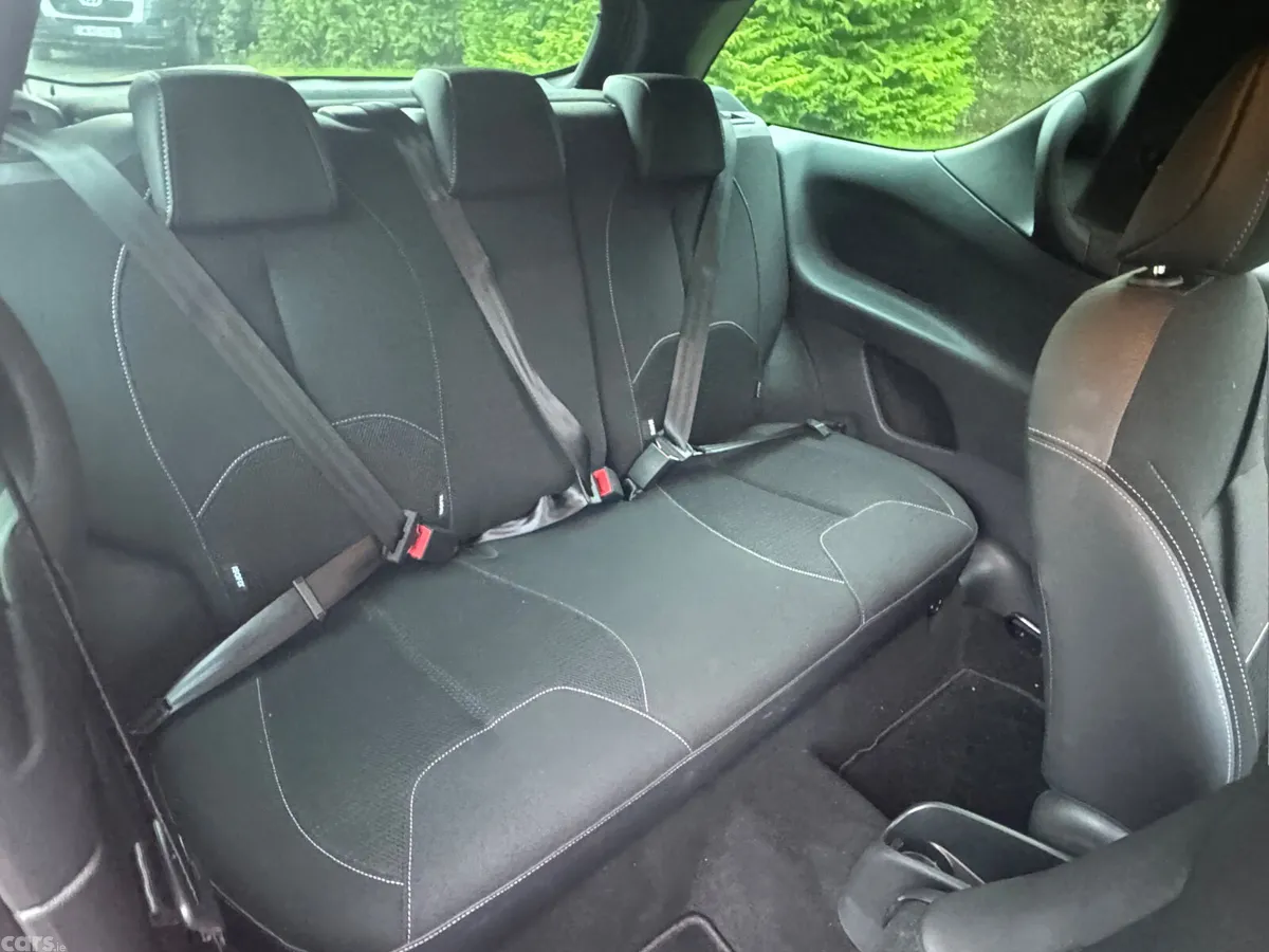 Citroen DS 3 Hatchback, Petrol, 2016, Red