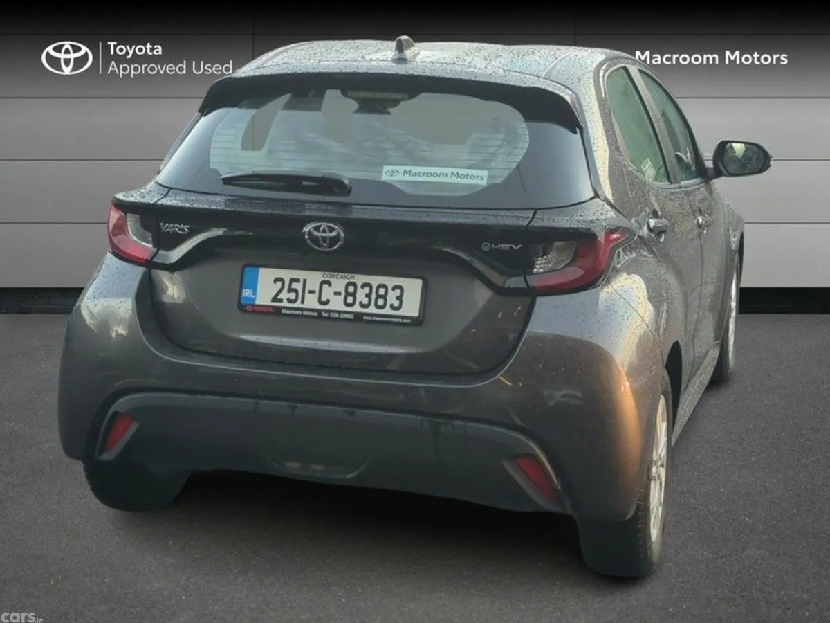 Toyota Yaris Hatchback, Petrol Hybrid, 2025, Grey